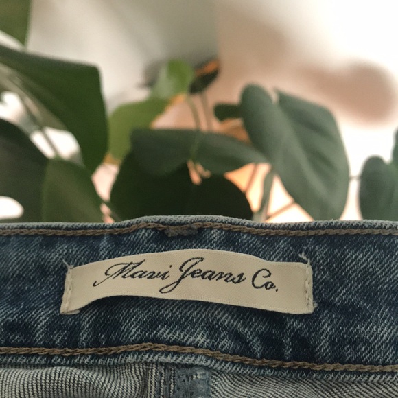 Distressed Boyfriend Jeans - Picture 3 of 4